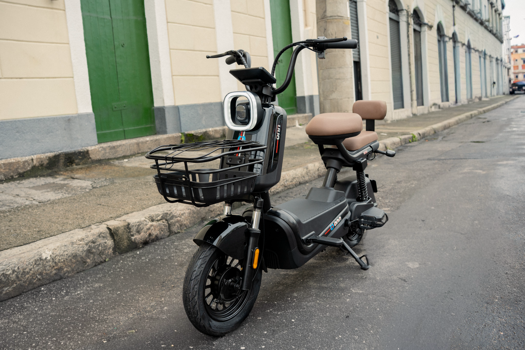 Onn P1000